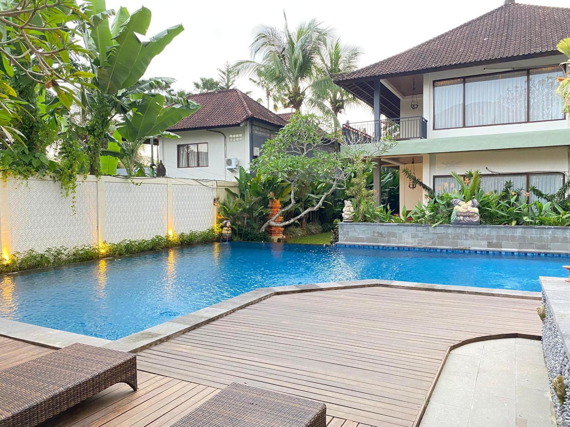 Putri Ayu Cottages Ubud Exterior foto