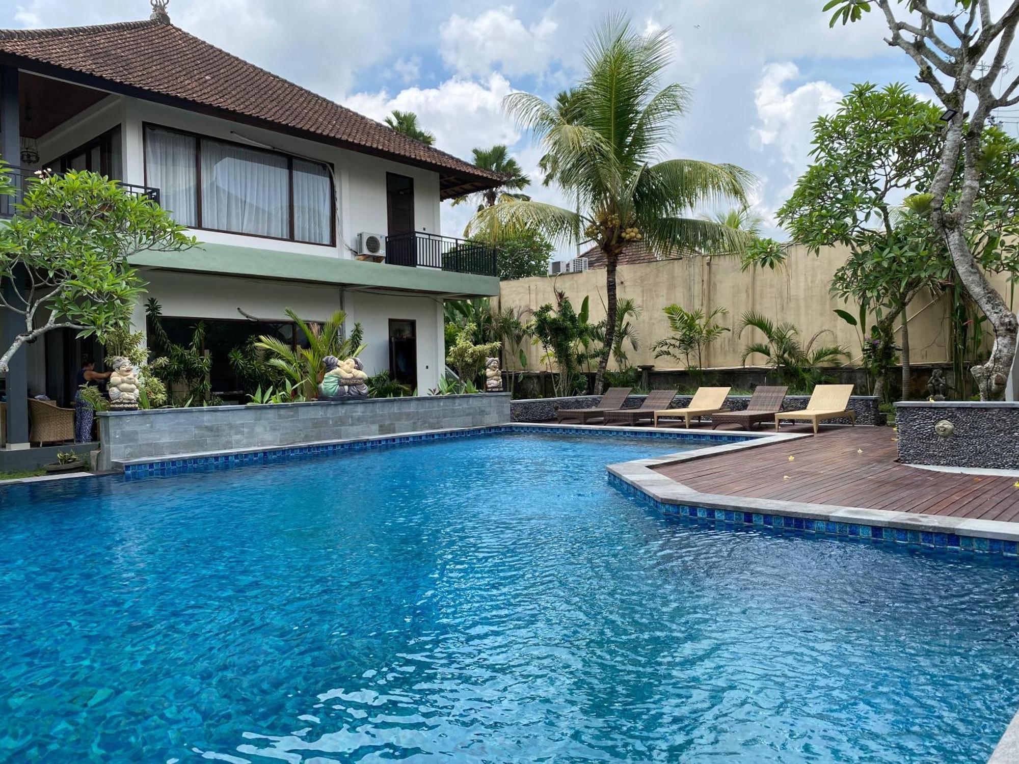 Putri Ayu Cottages Ubud Exterior foto