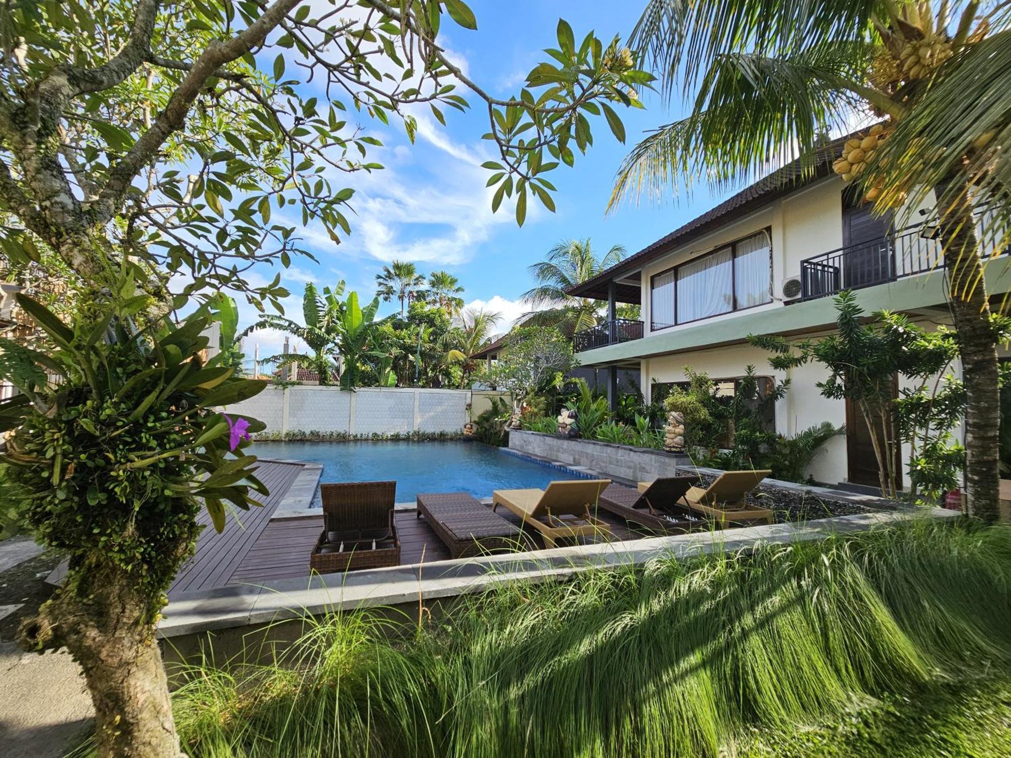 Putri Ayu Cottages Ubud Exterior foto