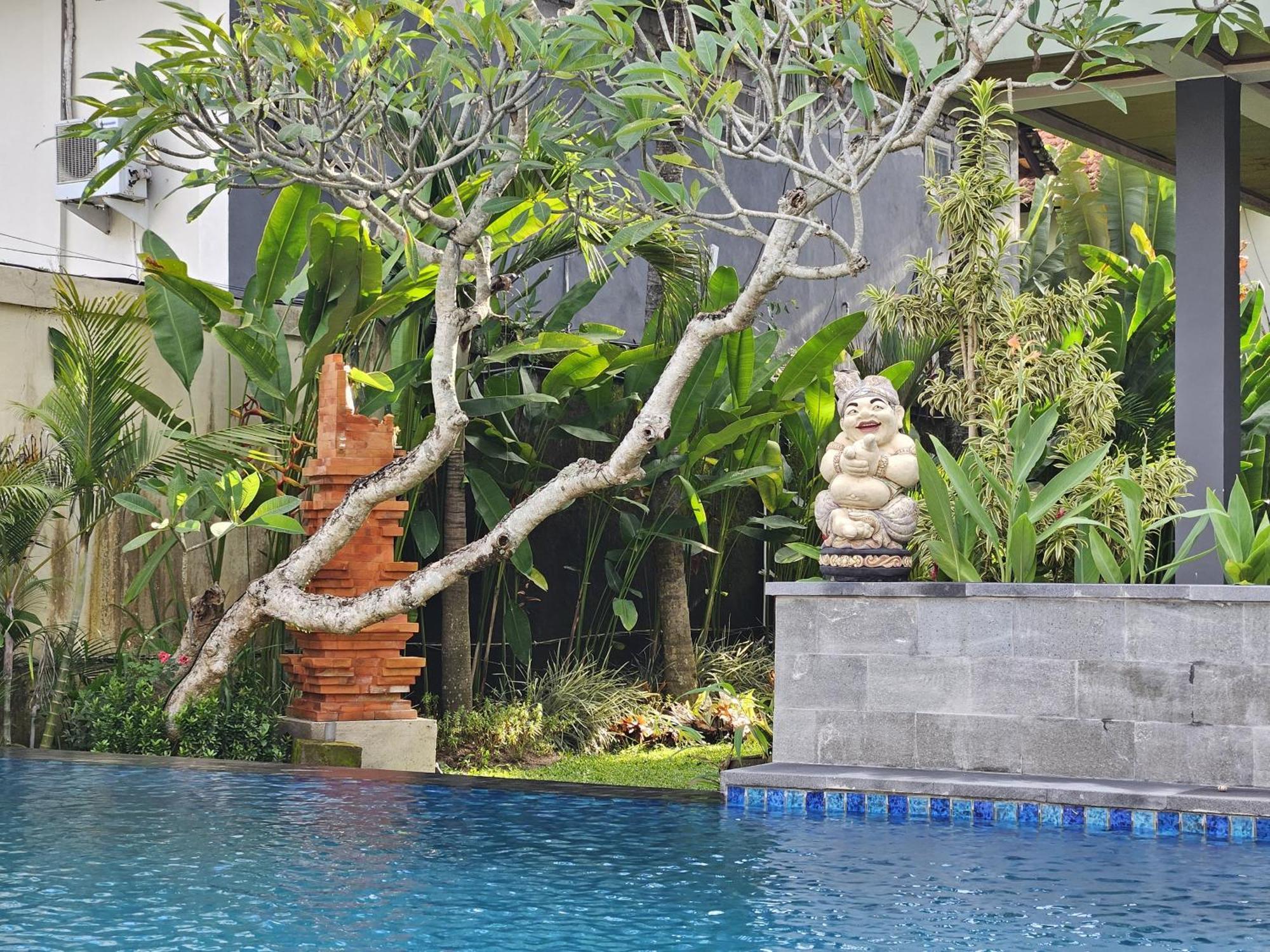 Putri Ayu Cottages Ubud Exterior foto